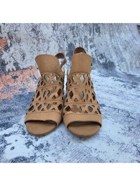 Women's 12 Vince Camuto tan cutout slingback heeled sandals